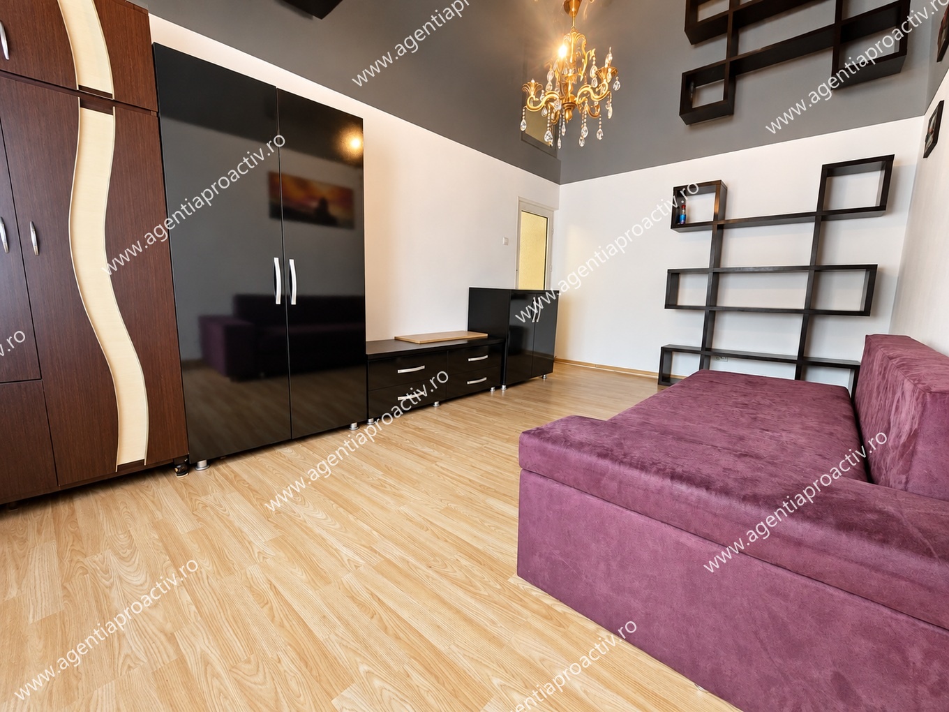 Apartament cu 3 camere decomandate, Micro 17 – Strada Oltului