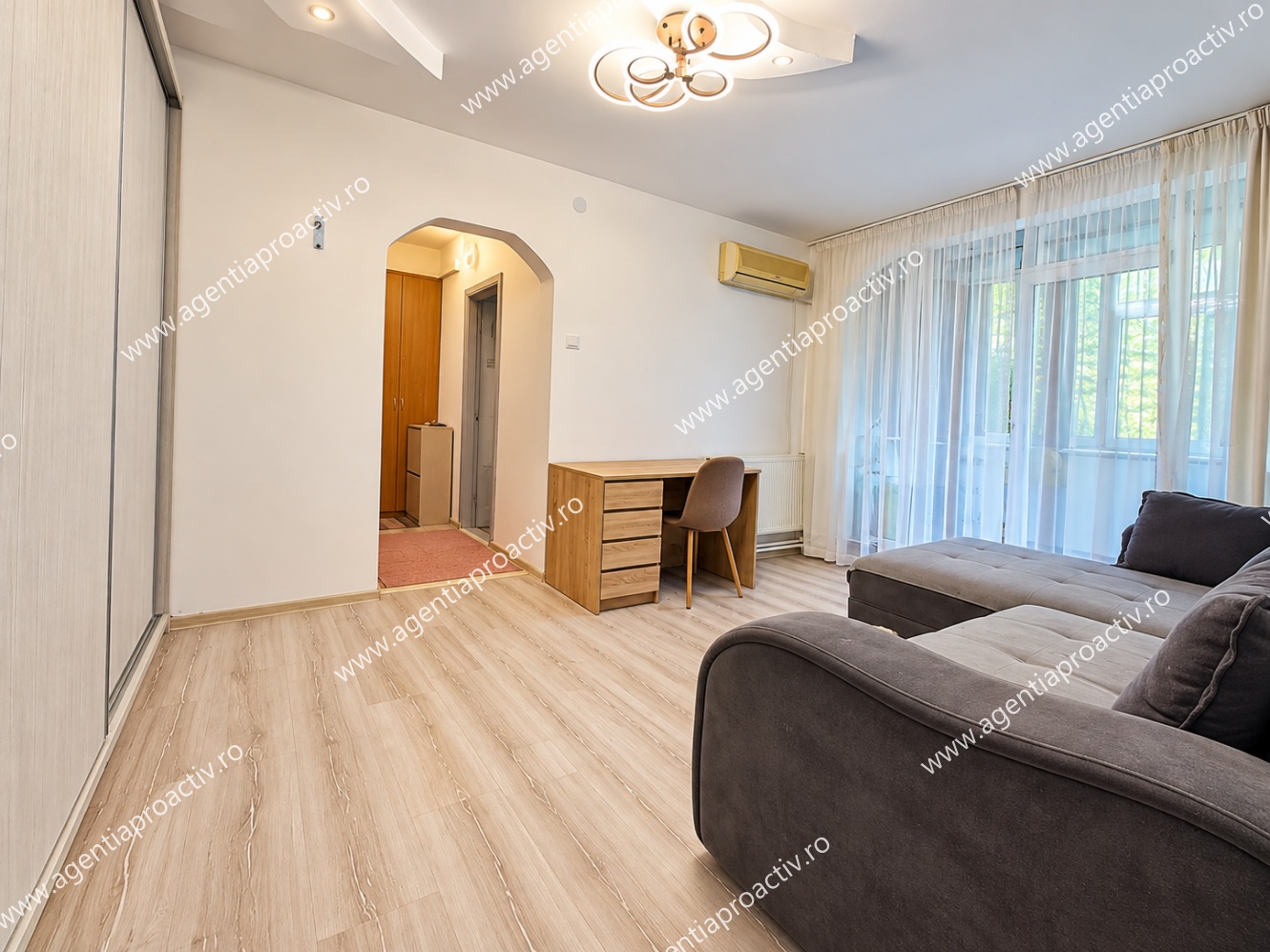 Apartament 2 camere, mobilat și utilat, etaj 3 – Țiglina 1