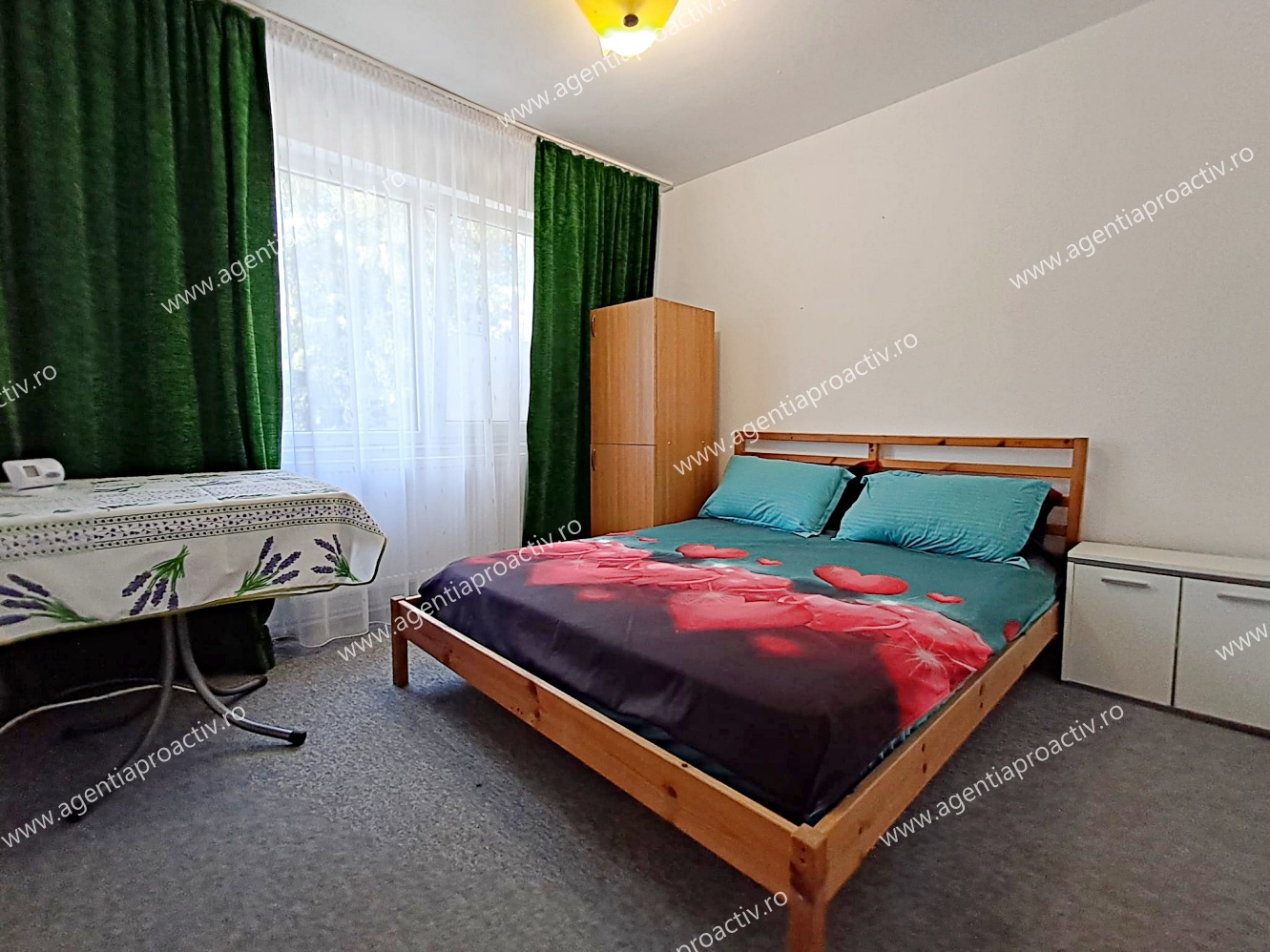 Apartament cu 2 camere, Micro 40, N-uri, mobilat, centrala termica